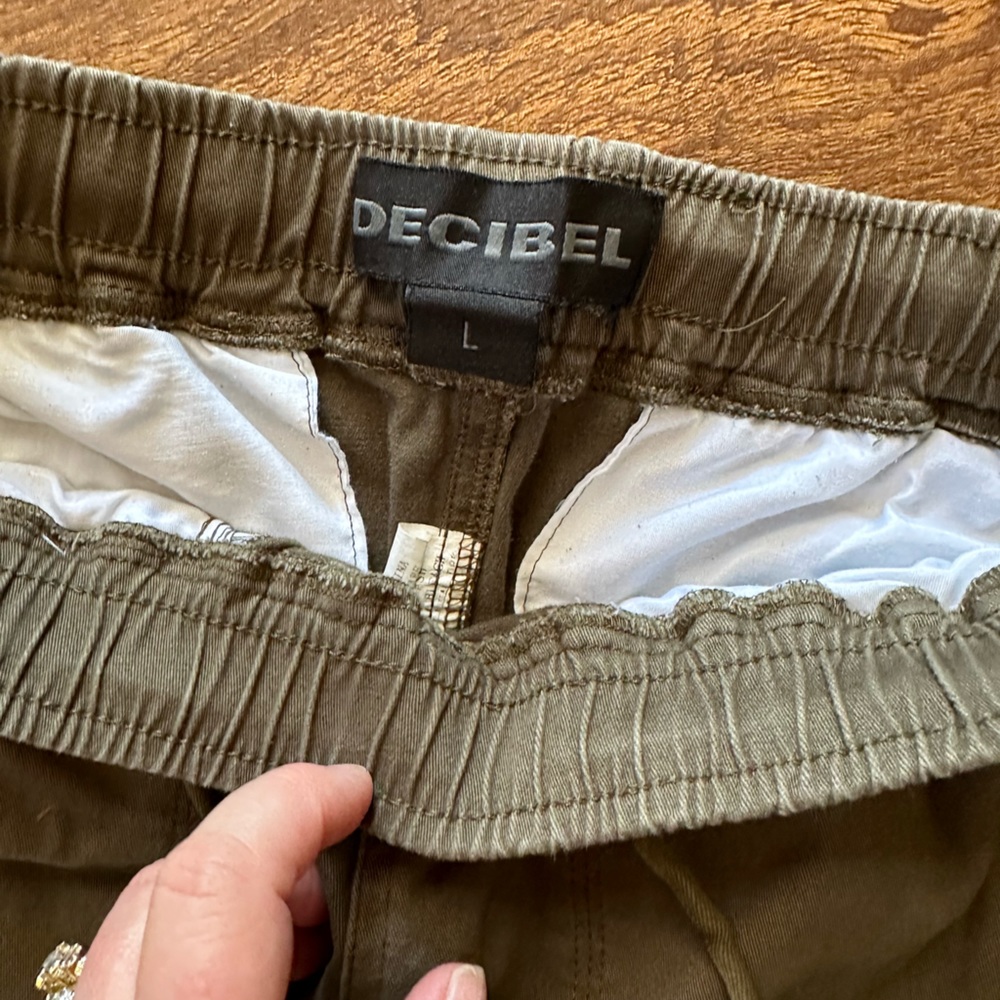 Men’s cargo joggers
